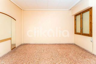 Piso en venta en Dolores