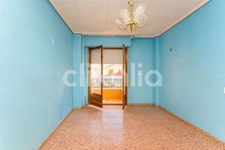 Piso en venta en Dolores