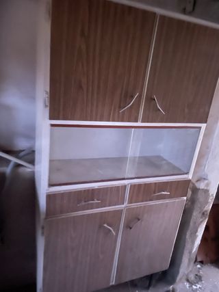 Mueble lacena antiguo