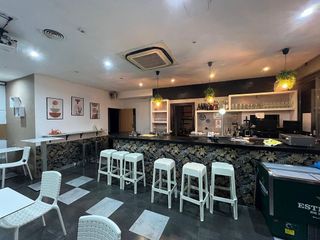 Local comercial en alquiler en Centro - Sagrario en Granada