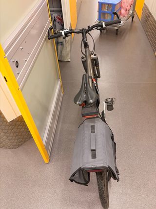 Bicicleta Alumínio Cinza c/ Acessórios