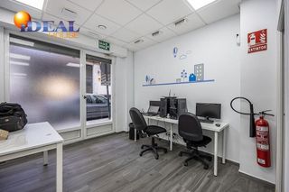 Local comercial en venta en Camino de Ronda - Rosaleda en Granada