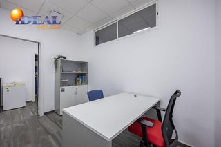 Local comercial en venta en Camino de Ronda - Rosaleda en Granada