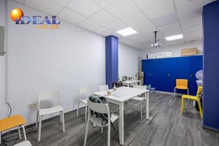 Local comercial en venta en Camino de Ronda - Rosaleda en Granada