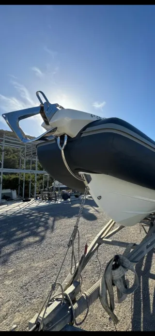 Semirrígida Selva 900