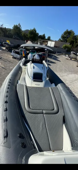 Semirrígida Selva 900