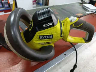 Cortasetos Ryobi 650W Usado