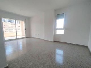 Piso en venta en Playa de Poniente en Benidorm