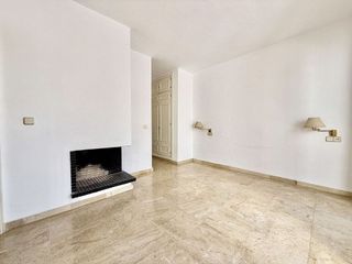 Casa adosada en venta en Nueva Andalucía centro en Marbella