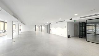 Oficina en alquiler en Les Corts en Barcelona
