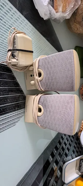 Altavoces Harman Kardon Beige