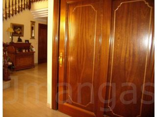 Chalet en venta en Lucena