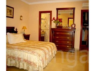 Chalet en venta en Lucena