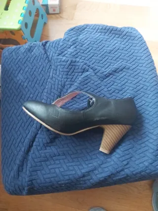 Zapatos de tacón negros