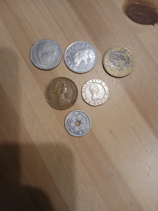 Lote de monedas variadas