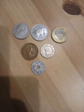 Lote de monedas variadas