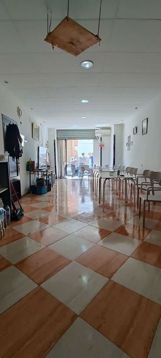 Local comercial en venta en La Chanca - Pescadería en Almería