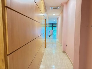 Local comercial en venta en Arzúa