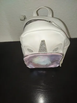 Mochila y bolso nueva de niña kityyusada