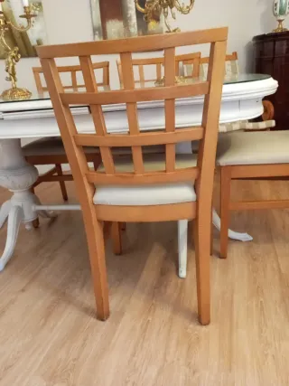 Sillas de comedor, madera y piel sintética