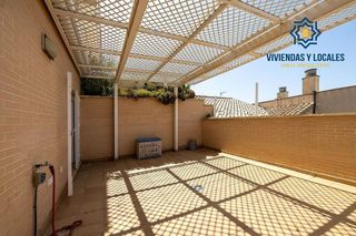Casa pareada en venta en Bola de Oro - Serrallo en Granada