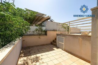 Casa pareada en venta en Bola de Oro - Serrallo en Granada