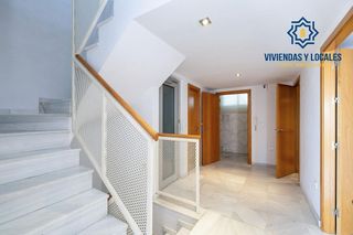 Casa pareada en venta en Bola de Oro - Serrallo en Granada