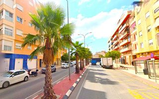 Garaje en venta en Sax