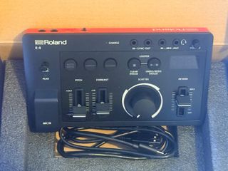 Kit Sintetizadores Roland Aira T-8, J-6 y E-4.