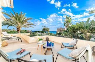 Chalet en alquiler en Elviria en Marbella