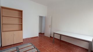 Piso en alquiler en Centro en Almería