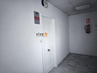 Oficina en alquiler en Palacio de Congresos - Urbadiez - Entrepuentes en Sevilla