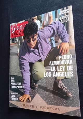 PEDRO ALMODOVAR BLANCO Y NEGRO ESPAÑA REVISTA 1989