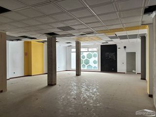 Local comercial en venta en Lucena