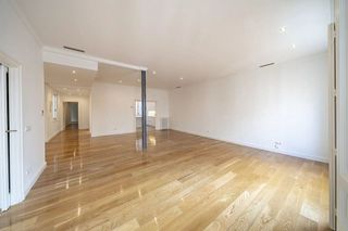 Piso en alquiler en Almagro en Madrid