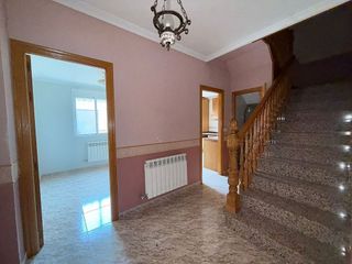 Casa adosada en venta en Tomelloso