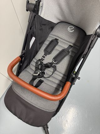 Carrito de paseo Jané gris y marrón