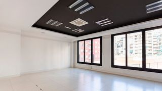 Oficina en alquiler en Sants-Badal en Barcelona