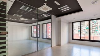 Oficina en alquiler en Sants-Badal en Barcelona