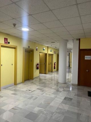 Oficina en venta en Parque Alcosa - Jardines del Edén en Sevilla