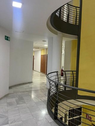 Oficina en venta en Parque Alcosa - Jardines del Edén en Sevilla
