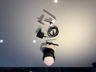 Cámara Sricam PTZ con Adaptador y Soporte