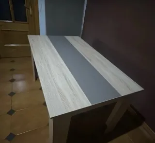 Mesa comedor y 4 sillas