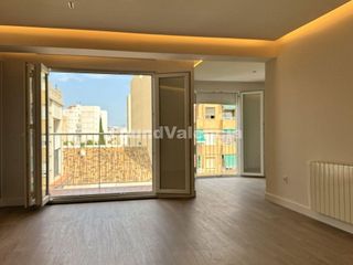 Piso en venta en El Carme en Valencia