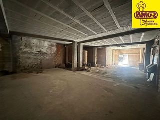 Local comercial en venta en Castiñeiriño - Cruceiro de Sar en Santiago de Compostela