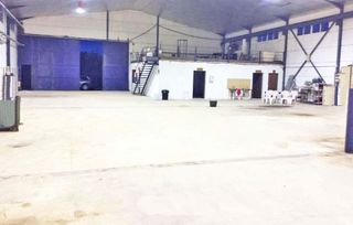 Nave industrial en alquiler en Coín