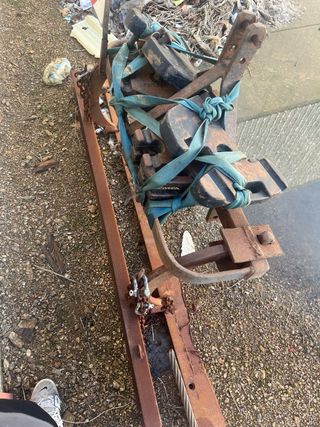 Rodo de brazo curvo para viña