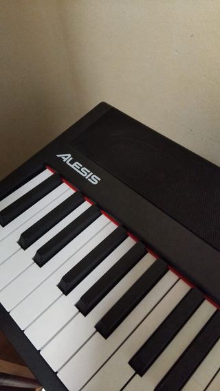 Piano Digital 88 Teclas Semi-Contrapesadas