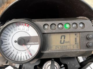 Hyosung 250i Comet Negra