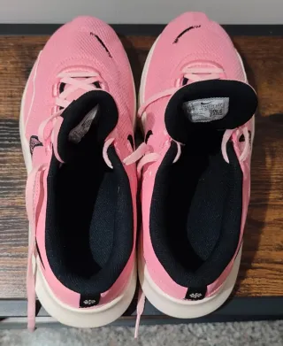 Scarpe Nike Legend Essential 3 Rosa